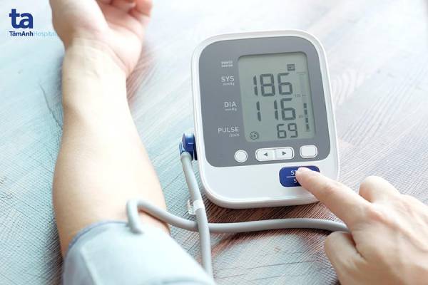 huyết áp cao nên làm gì