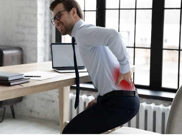 Đau lưng dưới gần mông ở nam giới là biểu hiện bệnh gì?